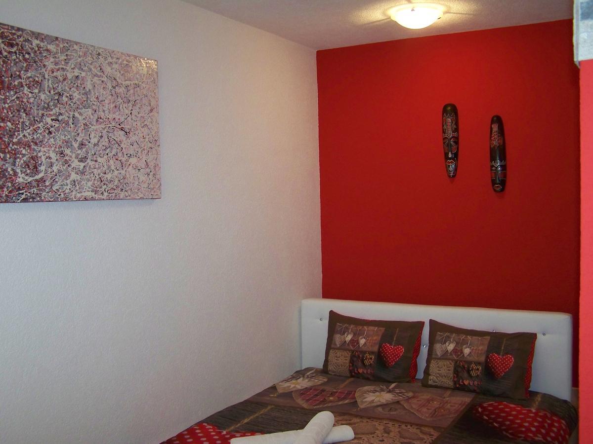 Villa Eros Apartments 2 สตรูกา ภายนอก รูปภาพ