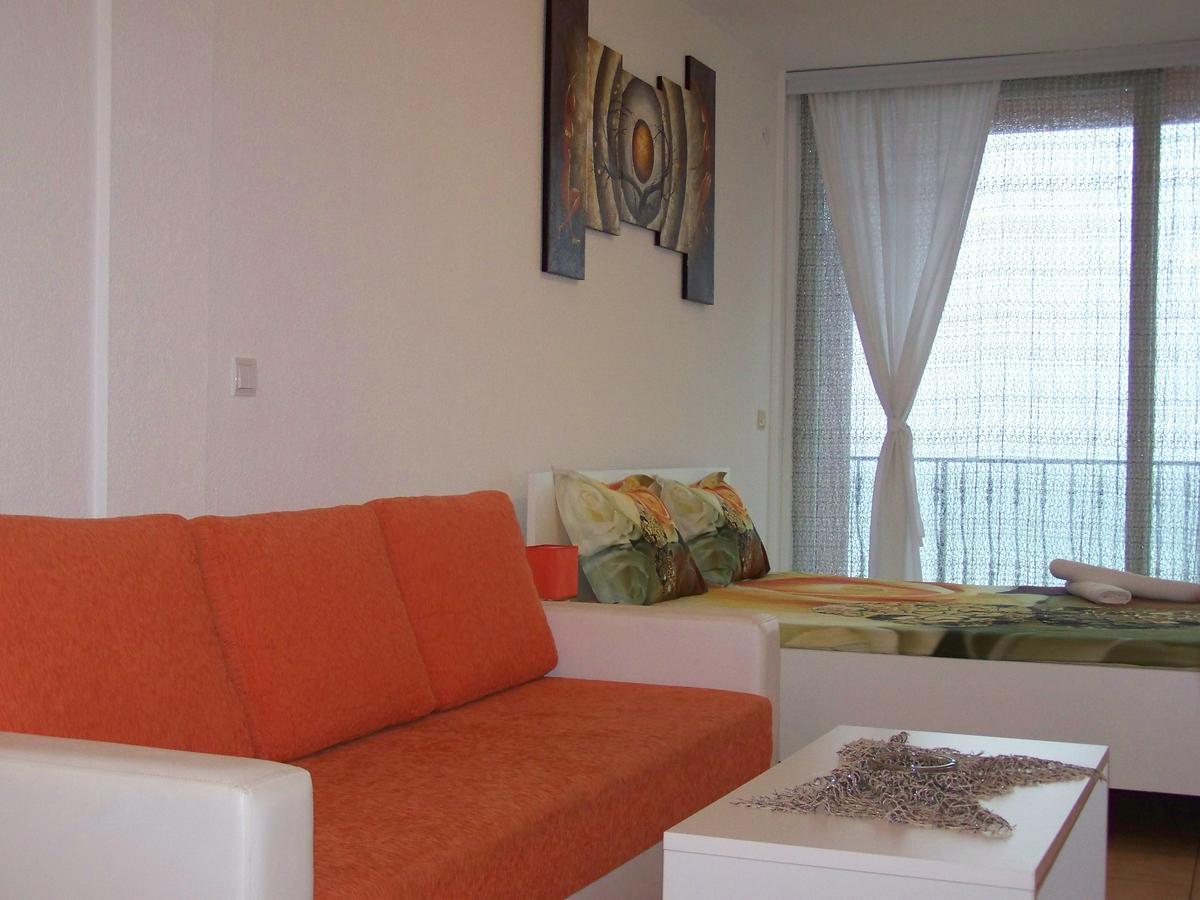 Villa Eros Apartments 2 สตรูกา ภายนอก รูปภาพ