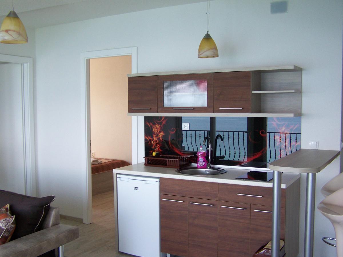 Villa Eros Apartments 2 สตรูกา ภายนอก รูปภาพ